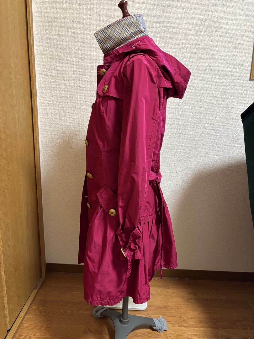 ピンク トレンチコート フード付き