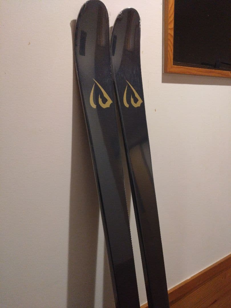 新品未使用★正規★保証書完備IDONEモーグルMRCE172㎝最新モデル