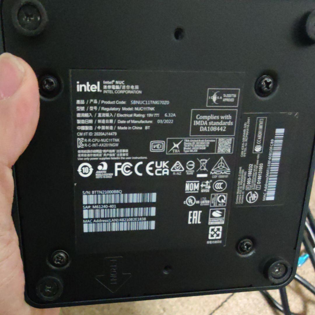 intel NUC 第11世代 NUC11i7