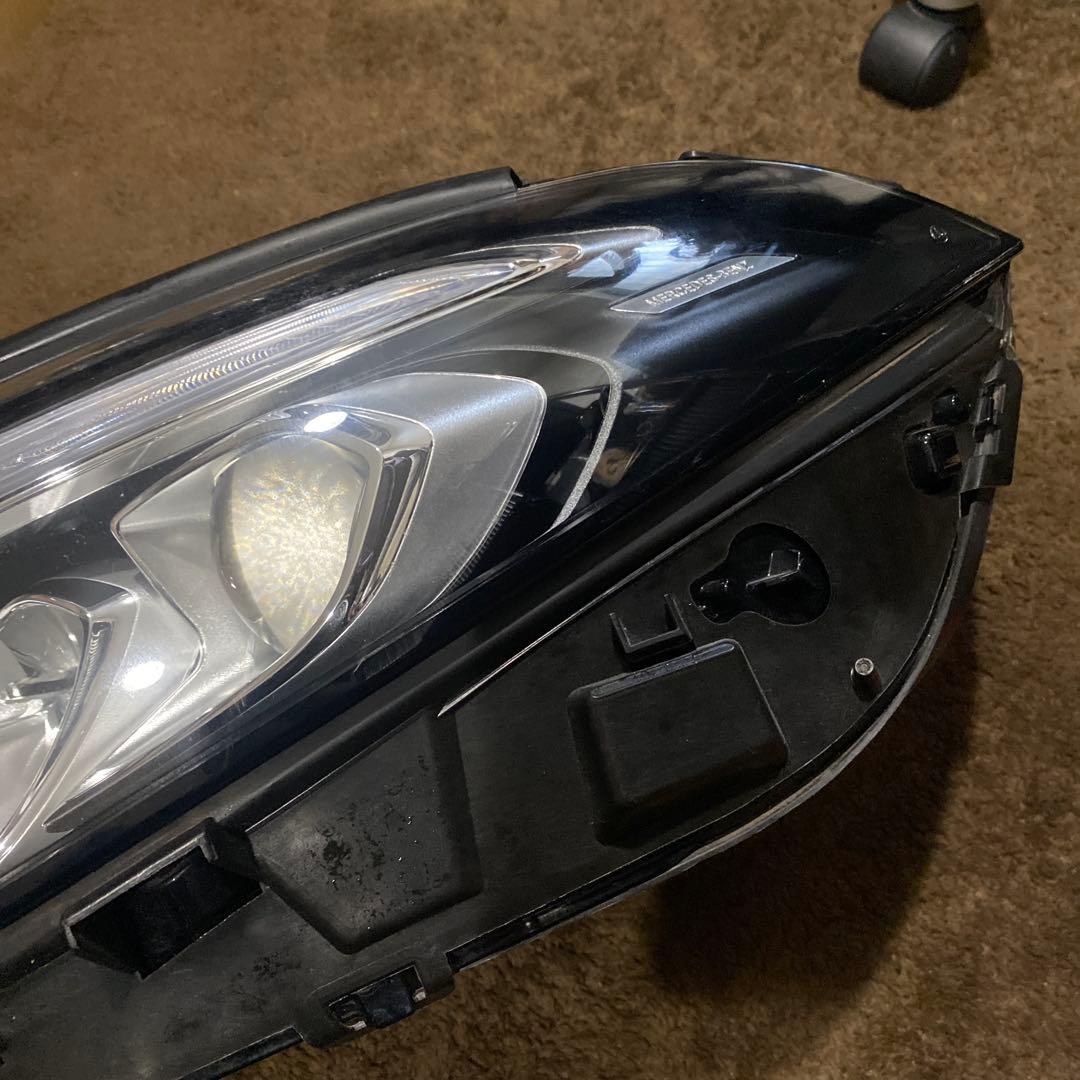 メルセデスベンツ　Ａクラスヘッドライト左