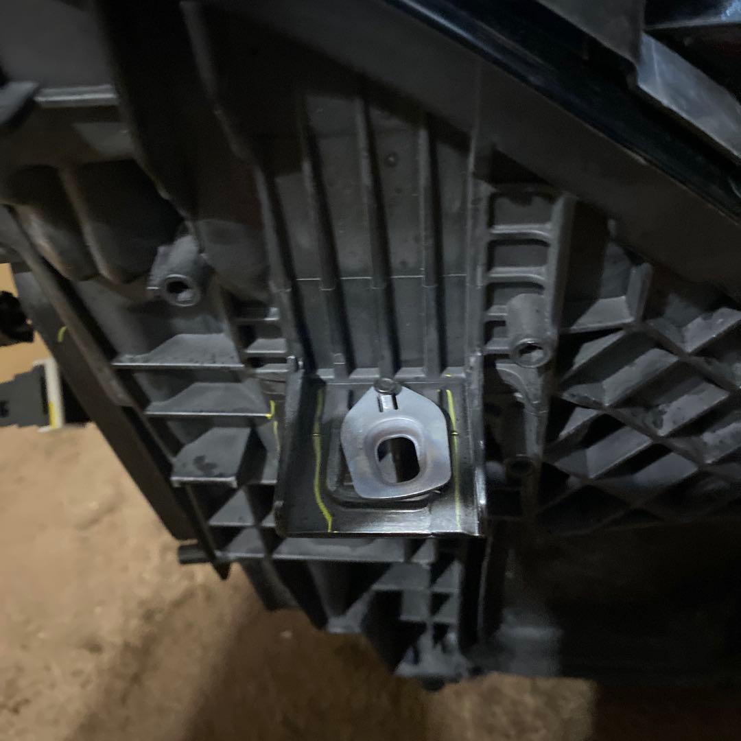 メルセデスベンツ　Ａクラスヘッドライト左