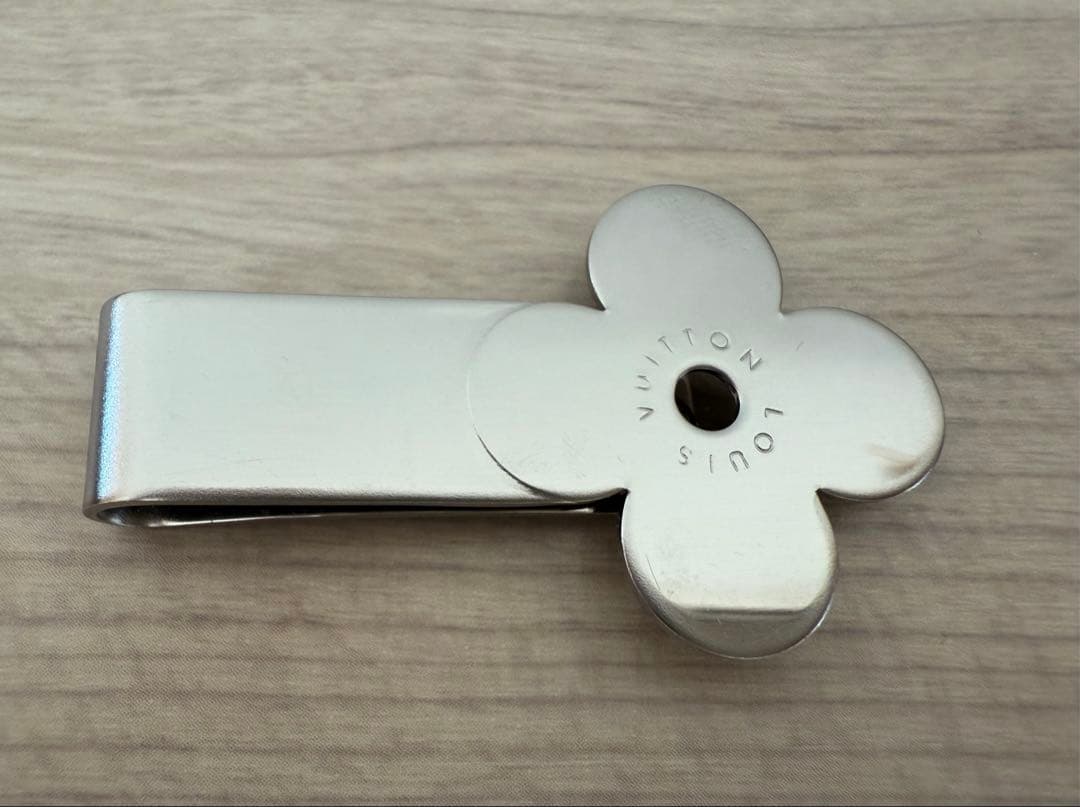 ルイ・ヴィトン マネークリップ フラワーモチーフ