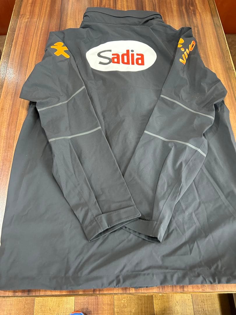 超貴重‼️ブラジル代表•選手支給品（フルスポンサー入）TRウエアUS−L