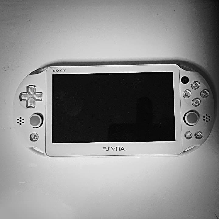 Nintendo Switch SONY PS VITA