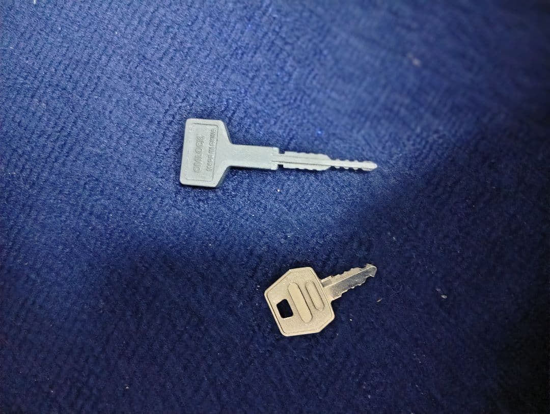 エヴァンゲリオン スロットマシン 本体と鍵2本