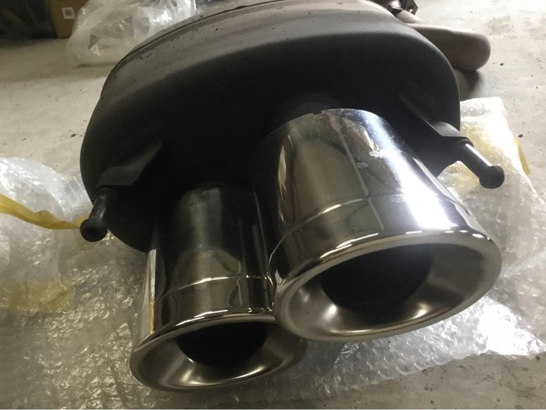 前期 2017年式 レクサス RC F 純正マフラー 左右リヤピース USC10