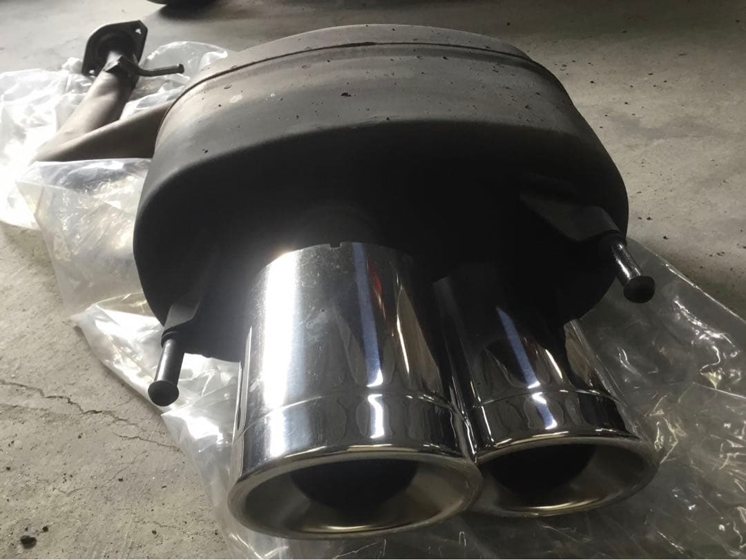 前期 2017年式 レクサス RC F 純正マフラー 左右リヤピース USC10