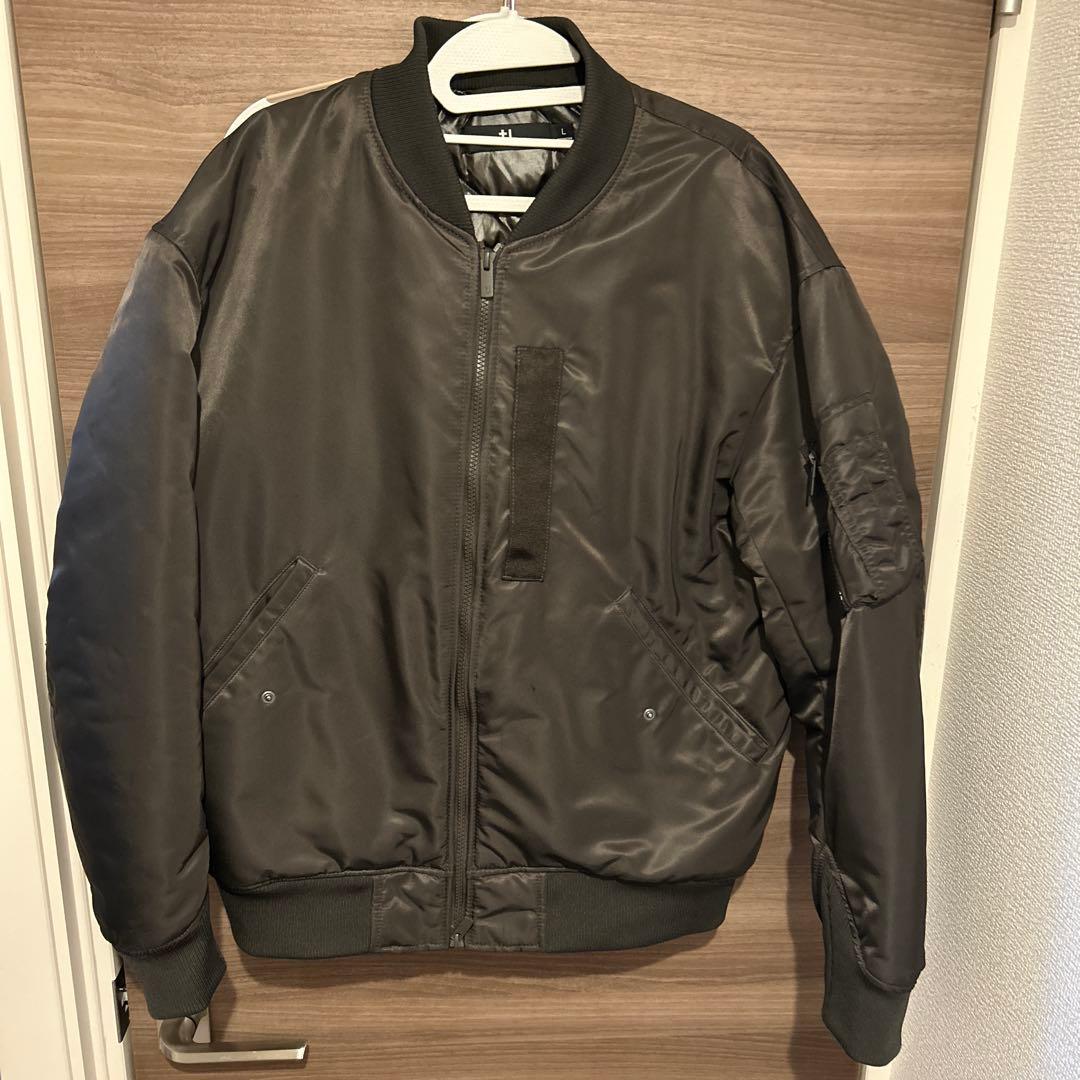 ユニクロ +J ハイブリッドダウンオーバーサイズ MA-1