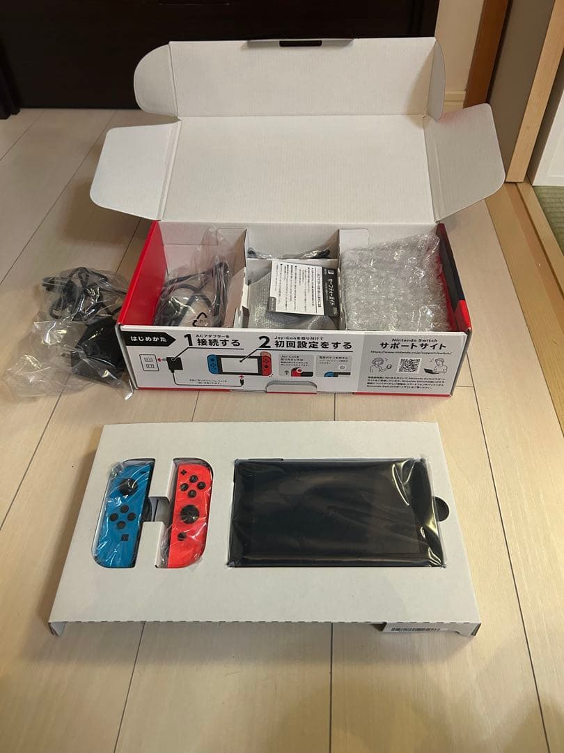 Nintendo Switch 本体 青/赤 箱、袋付き