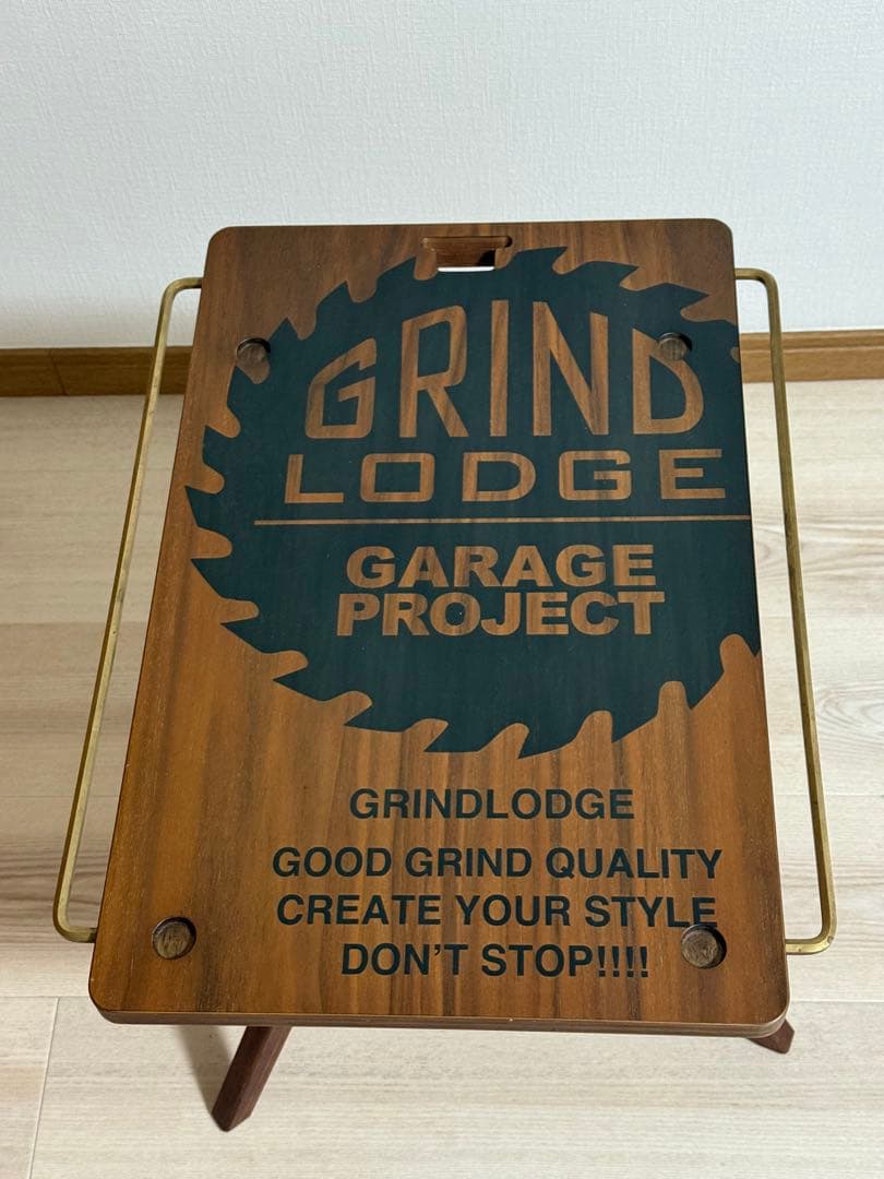 ウォンキーキャンプ✖︎ざぁーす　床上手　三脚　グラインドロッジ