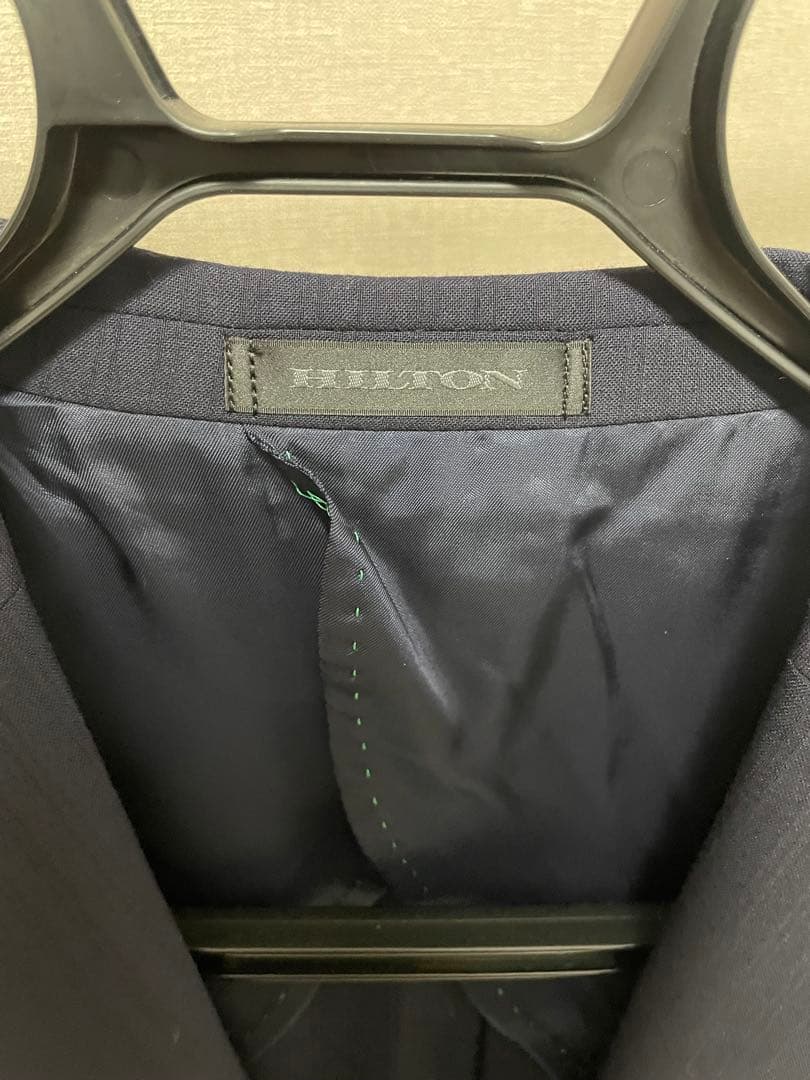 着用回数2.3回　サイズA6 HILTON スーツ　3点セット