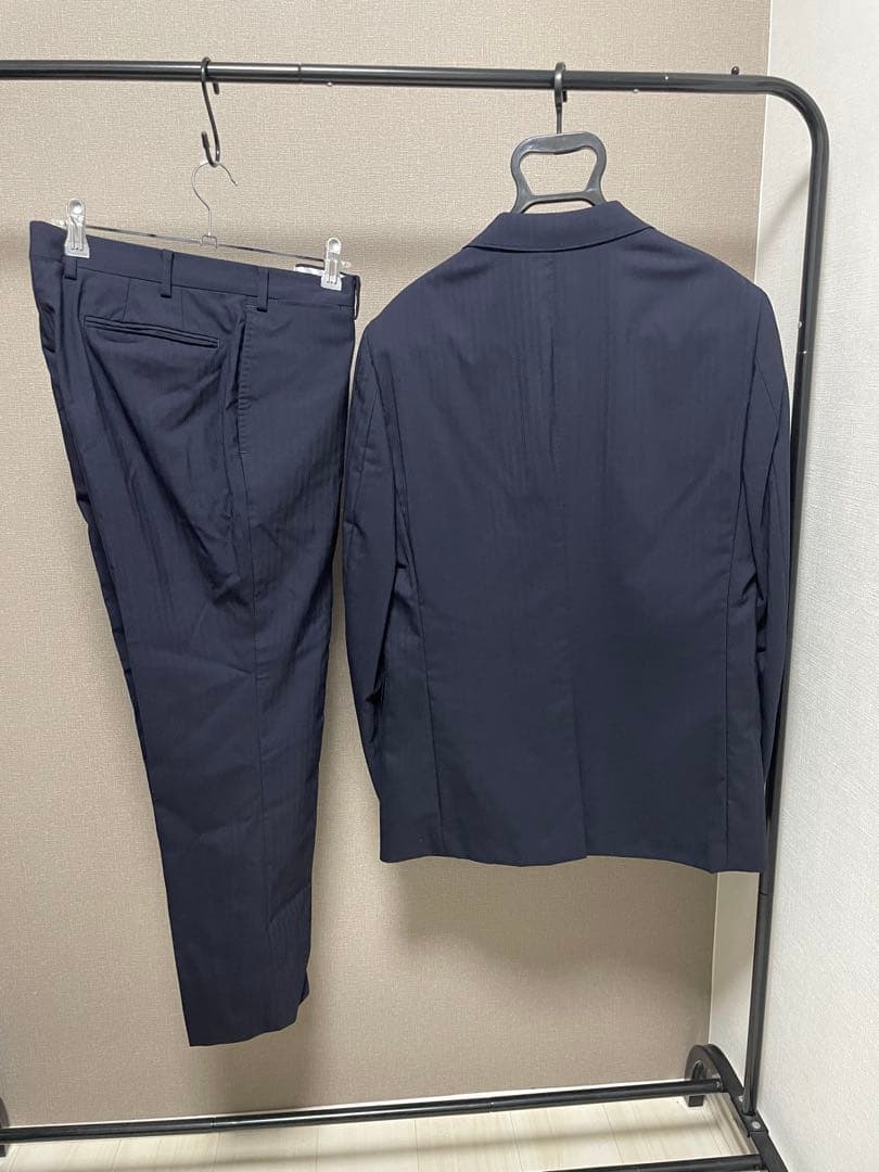 着用回数2.3回　サイズA6 HILTON スーツ　3点セット
