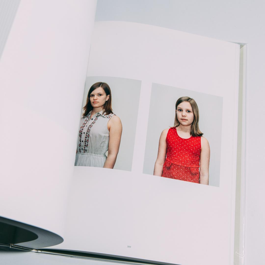 アート・デザイン・音楽 The Louisiana Book Rineke Dijkstra