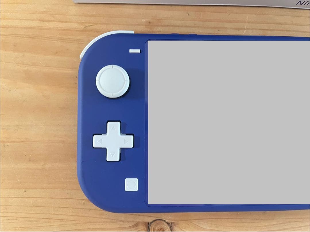 Nintendo switch lite ブルー　本体/純正充電器/外箱