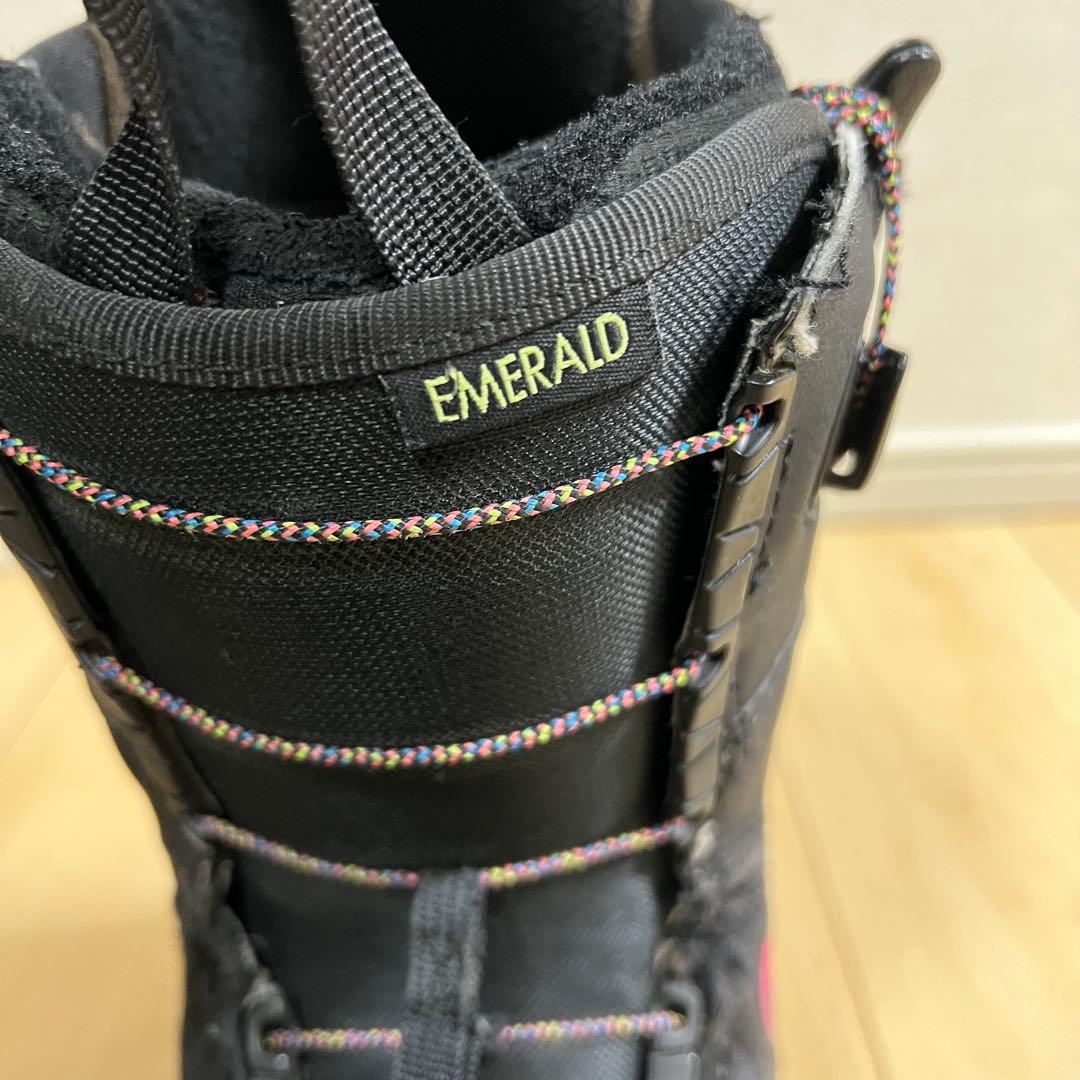 【即日発送】BURTON スノボEMERALD-ASIAN FIT24.5cm