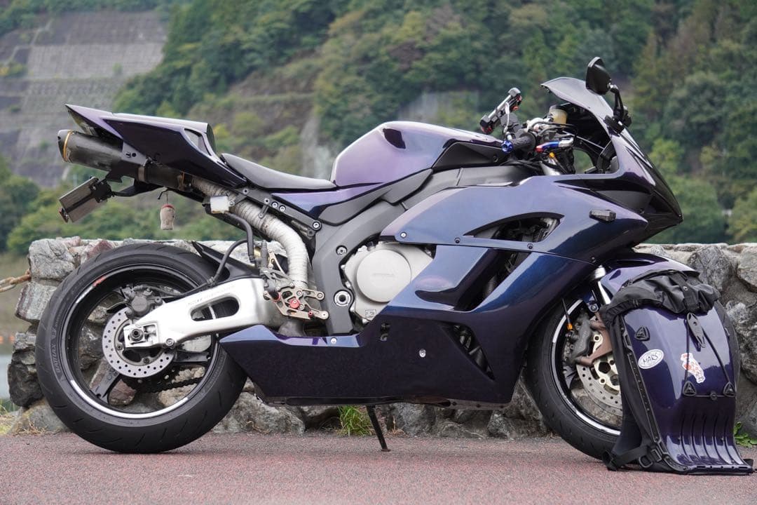 two brothers マフラー　CBR1000RR sc57前期