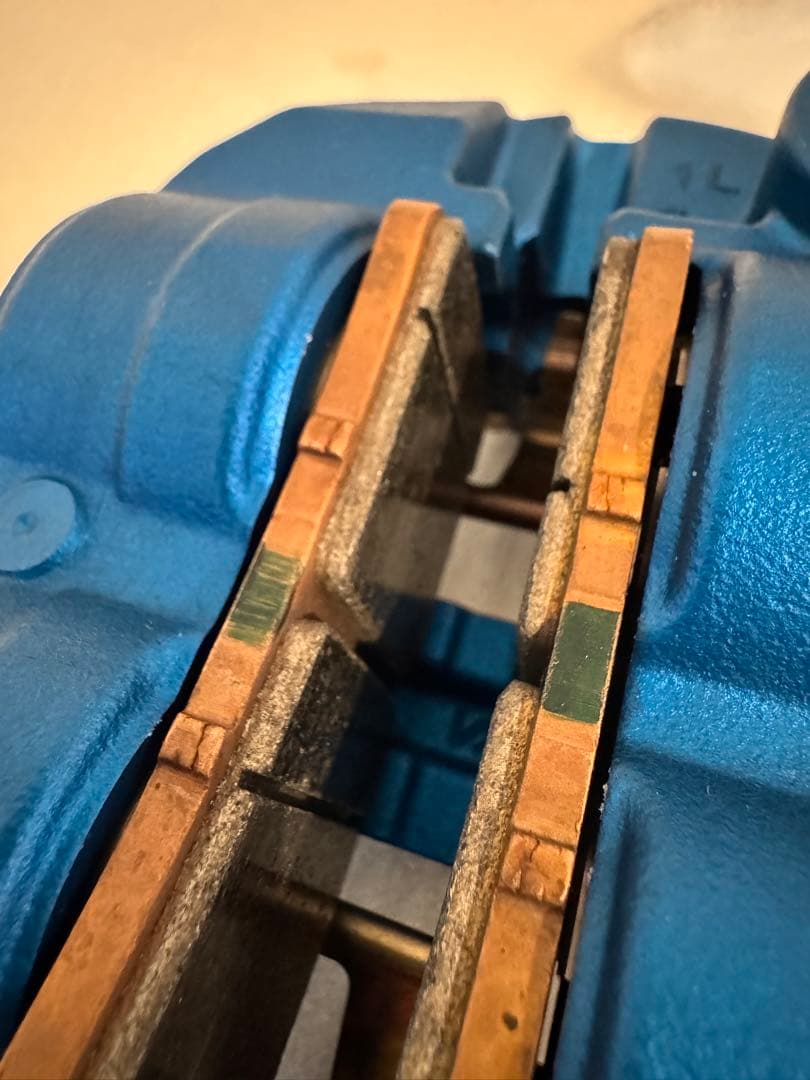  MOTORRAD Mブレーキキャリパー