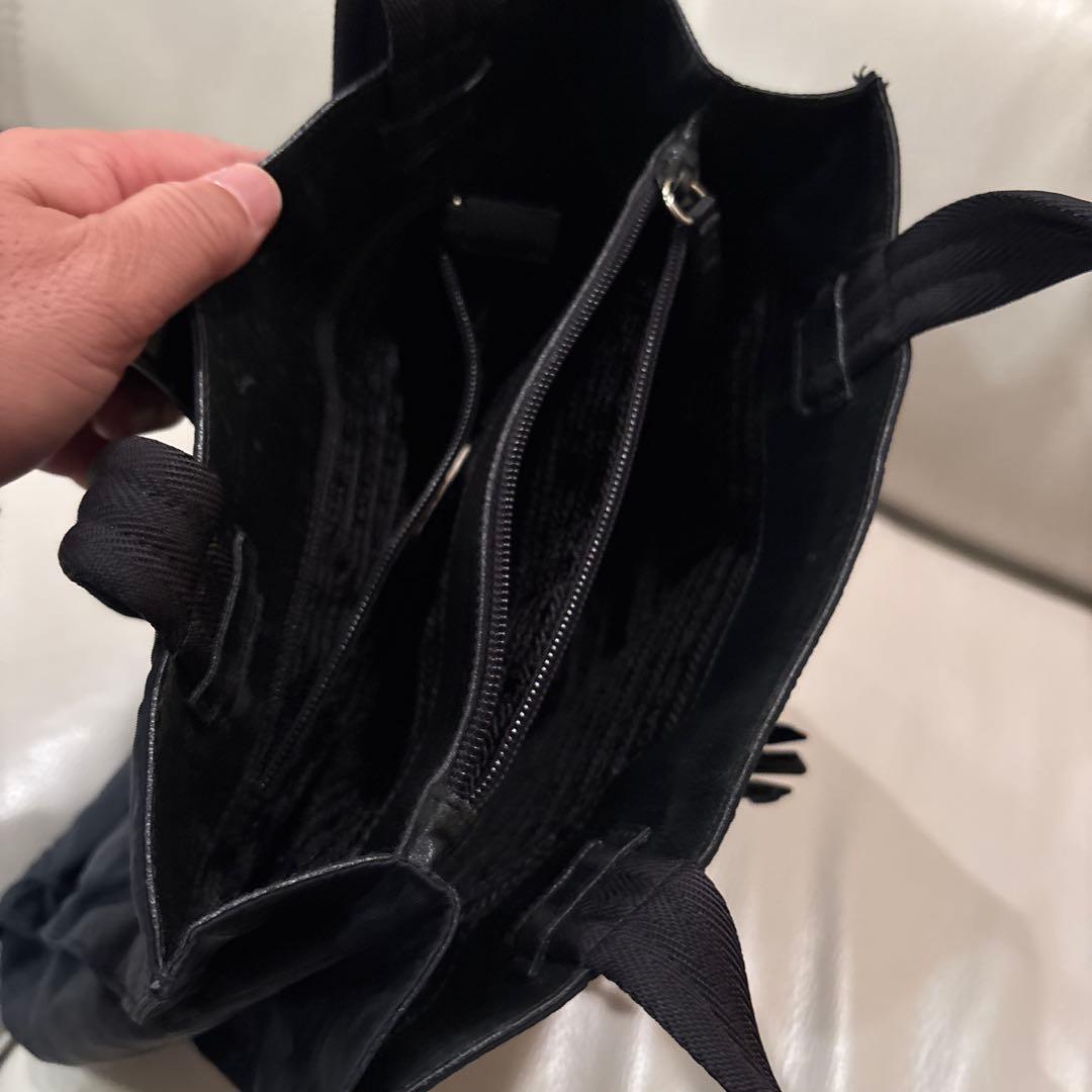 PRADA 黒 ナイロン トートバッグ