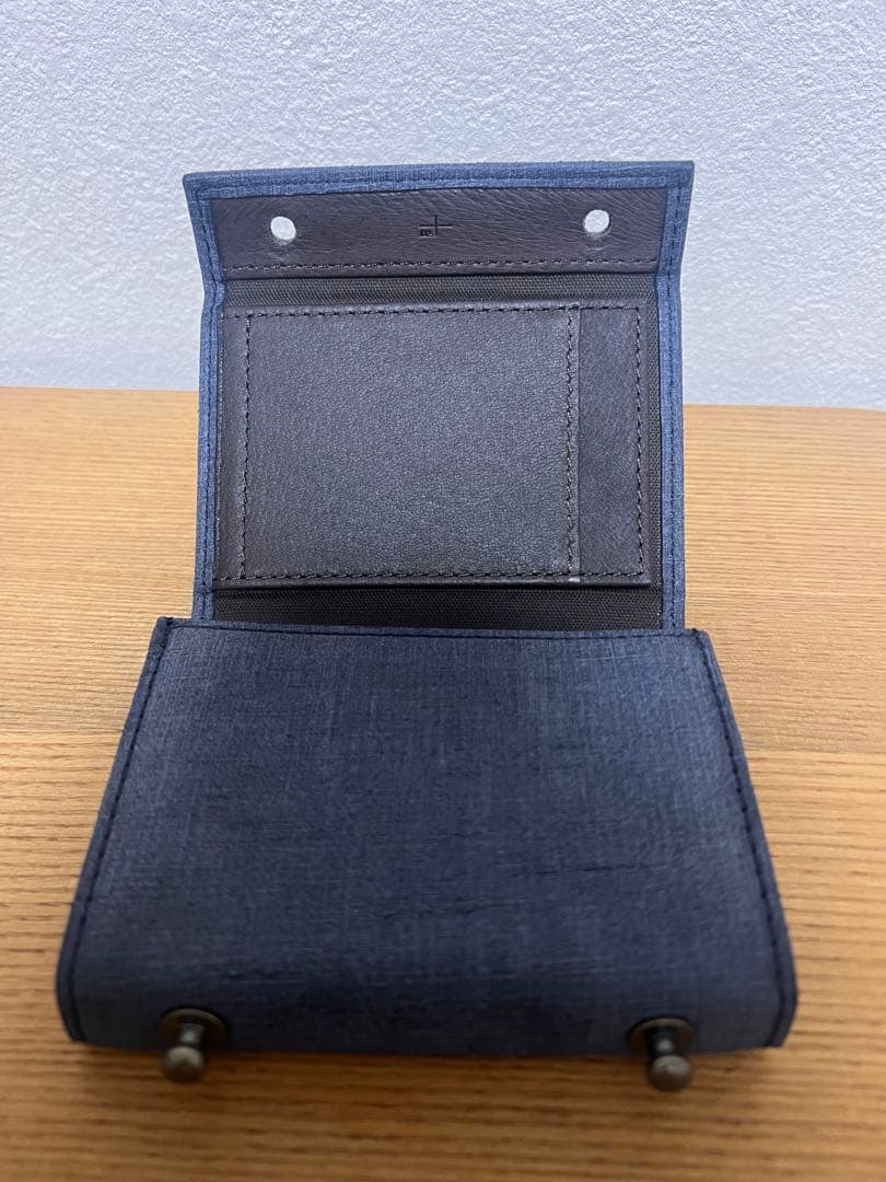 エムピウ　二つ折り財布