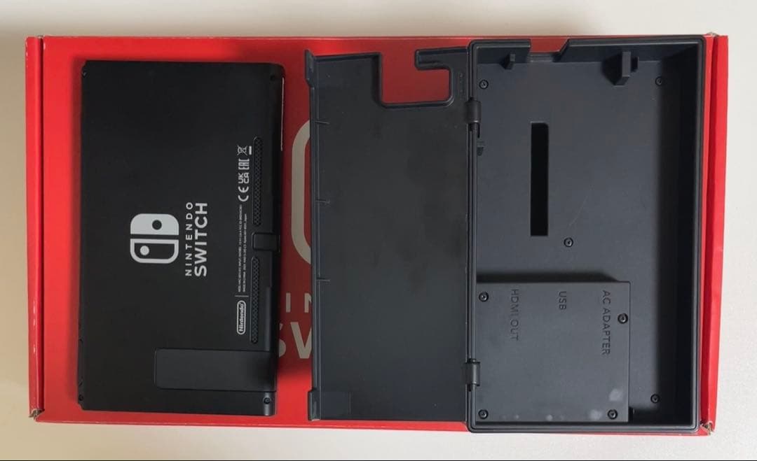 Nintendo Switch 本体(ジョイコン,ストラップなし)