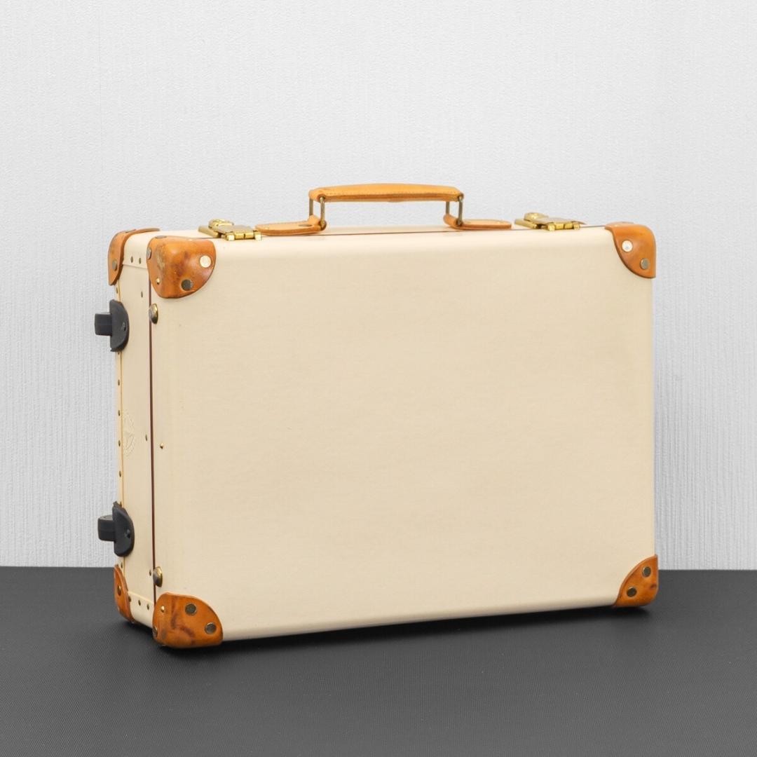 グローブトロッター サファリ 18インチ スモールキャリーオン アイボリー