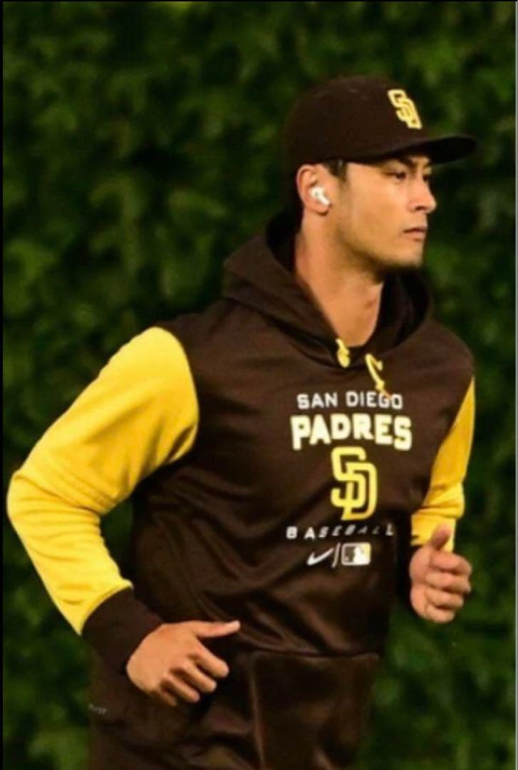 MLB パーカー　メンズM ダルビッシュ　サンディエゴ　パドレス　padres