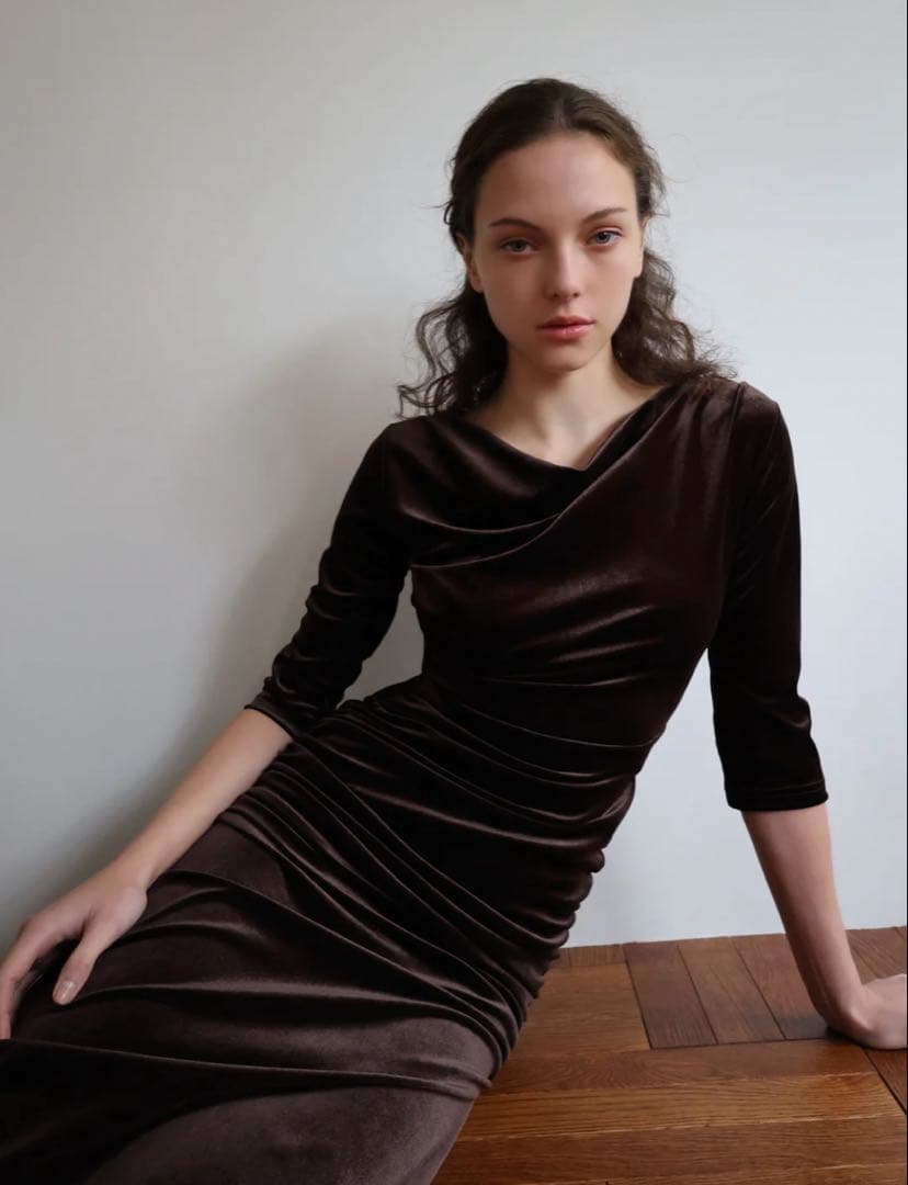 新品タグ付 celon shirring drape velour dress