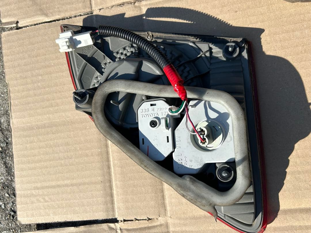 ゼロクラウン　アスリート　後期テールランプ