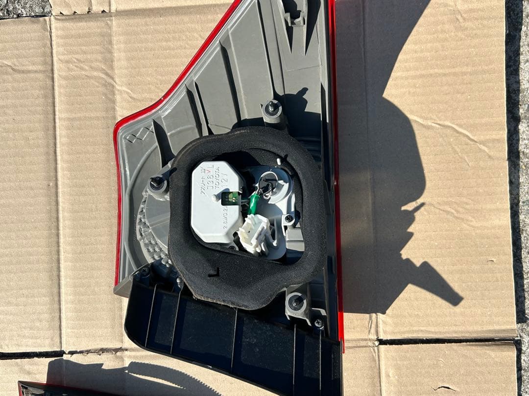 ゼロクラウン　アスリート　後期テールランプ