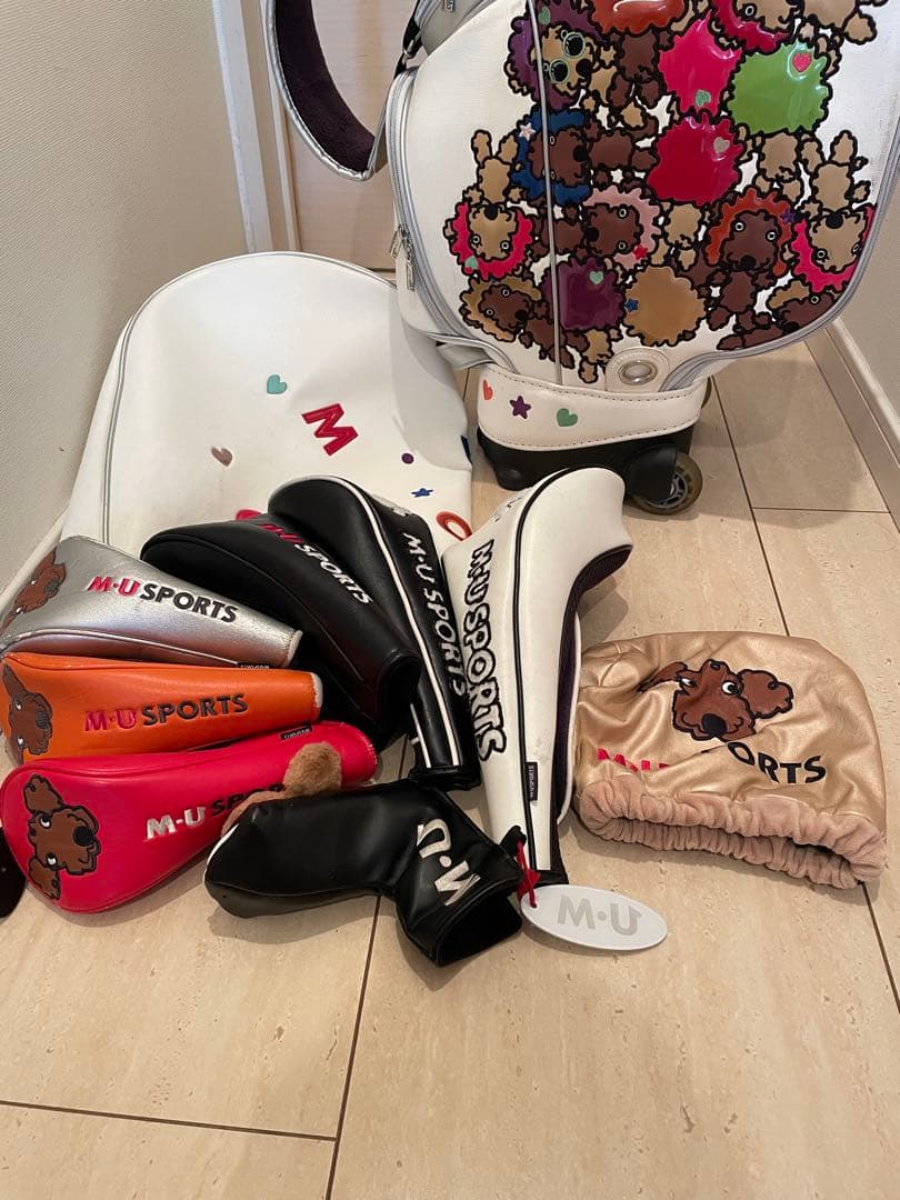 M.U.SPORTS キャディバッグ ホワイト　ヘッドカバー8点セット