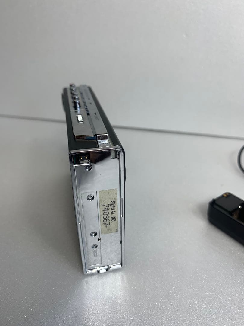 ジャンク 昭和　レトロ　ソニー ウォークマン SONY　WM-R202