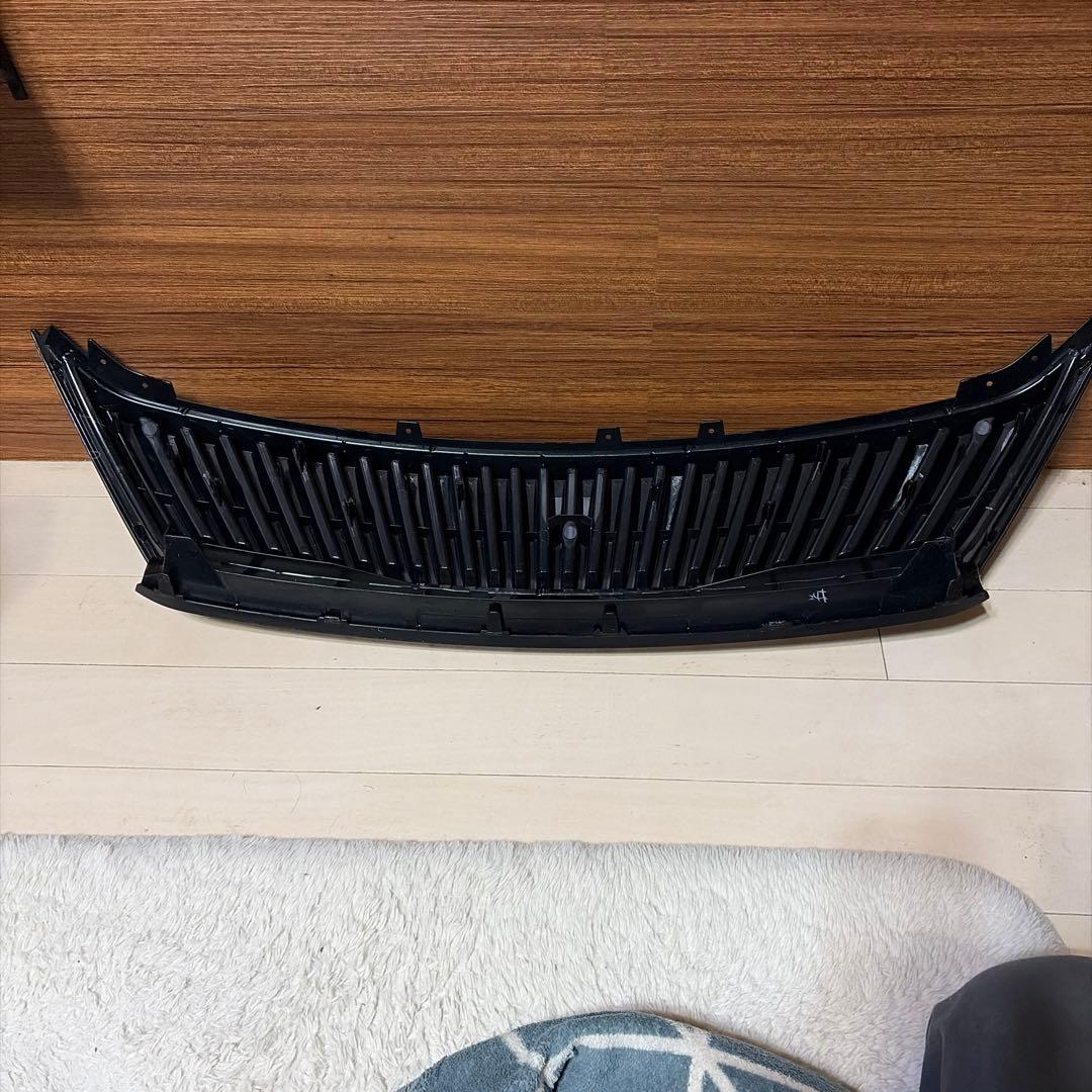 60ハリアー純正フロントグリル