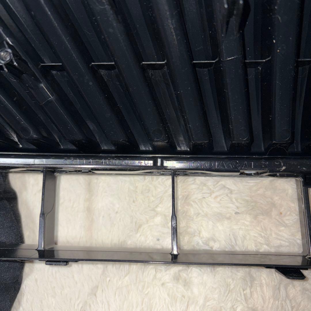 60ハリアー純正フロントグリル