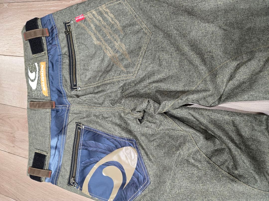 新品未使用　SALOMONスキーウェア　パンツユニセックスS