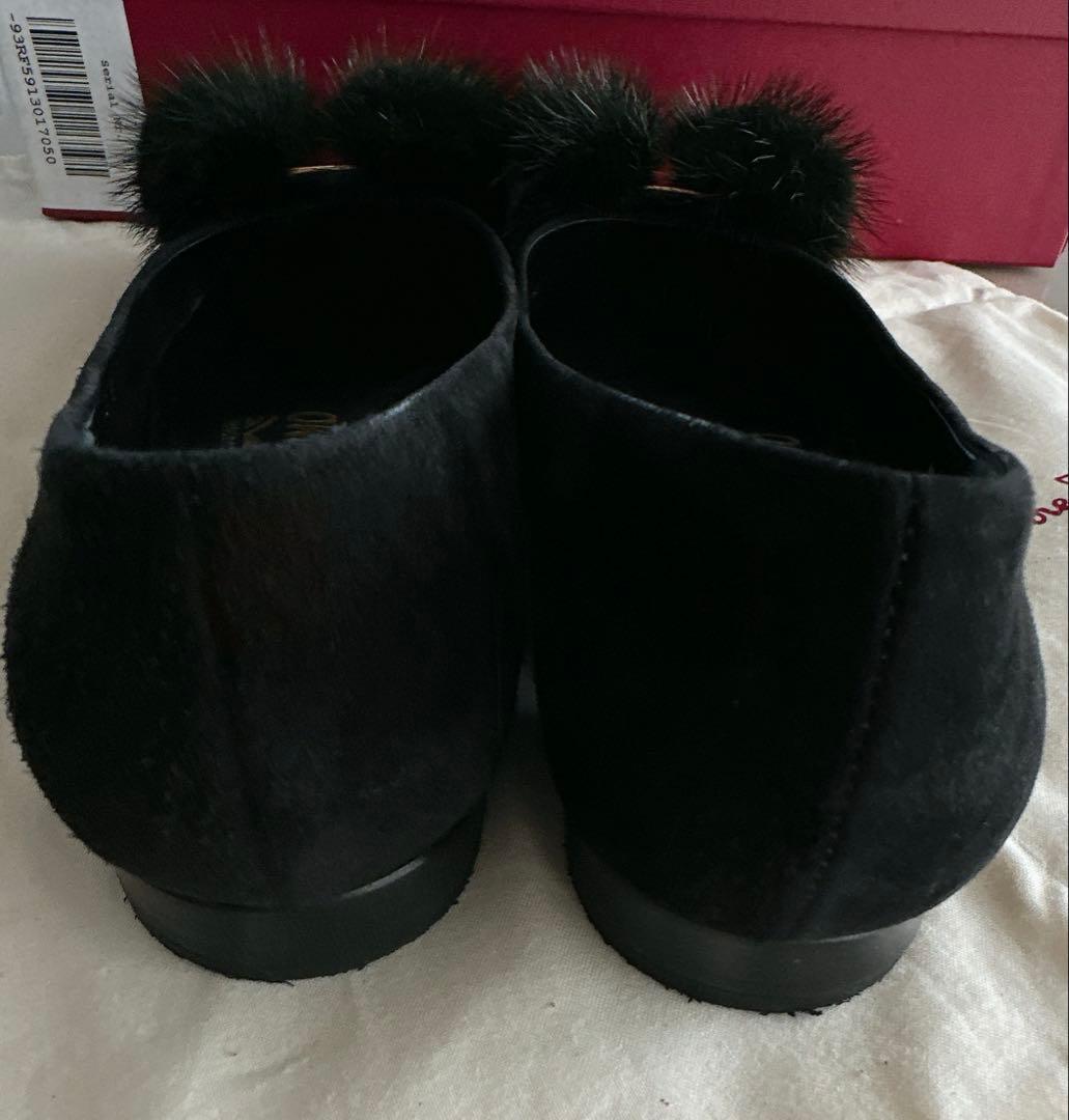 フェラガモ　ミンク ヴァラリボン フラットシューズ　サイズ5 黒　ブラウス