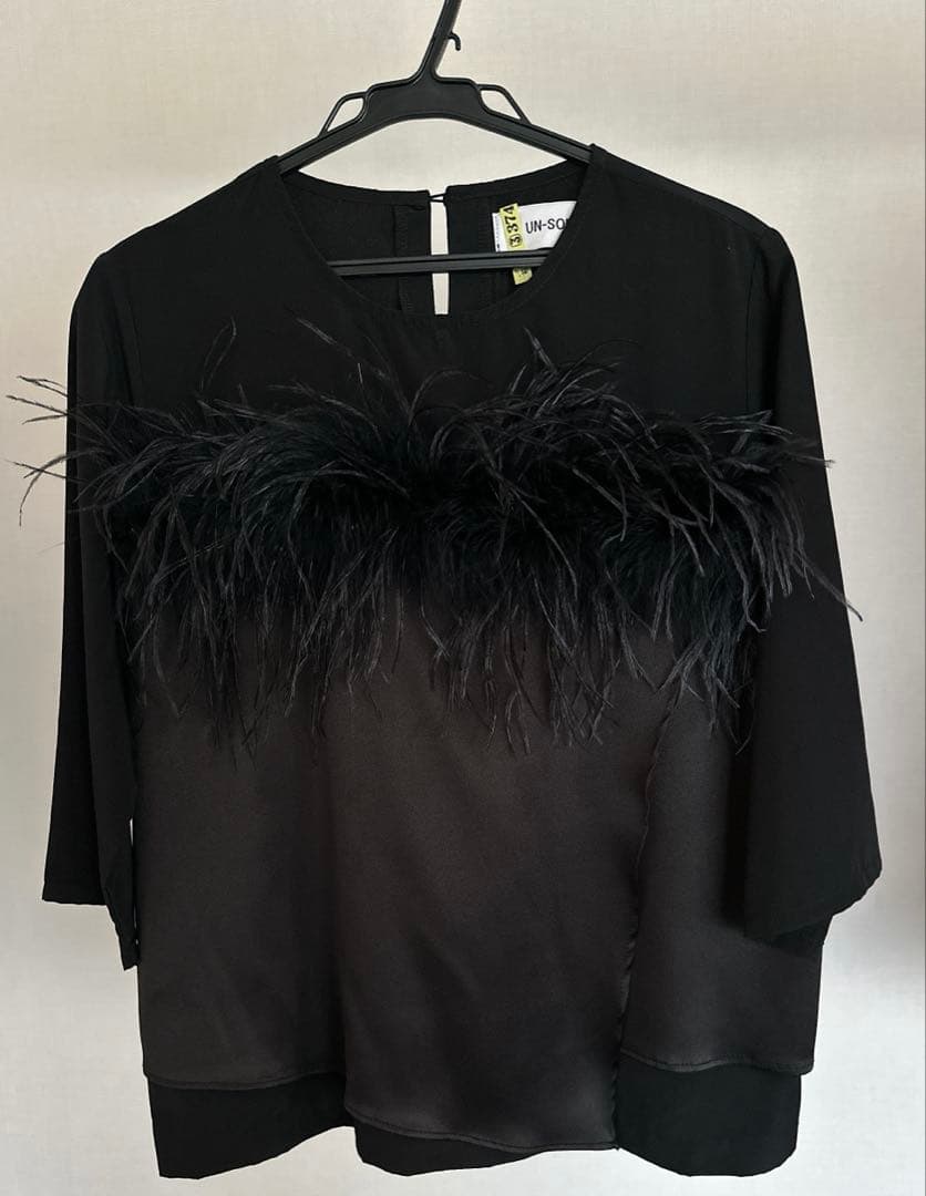 フェラガモ　ミンク ヴァラリボン フラットシューズ　サイズ5 黒　ブラウス