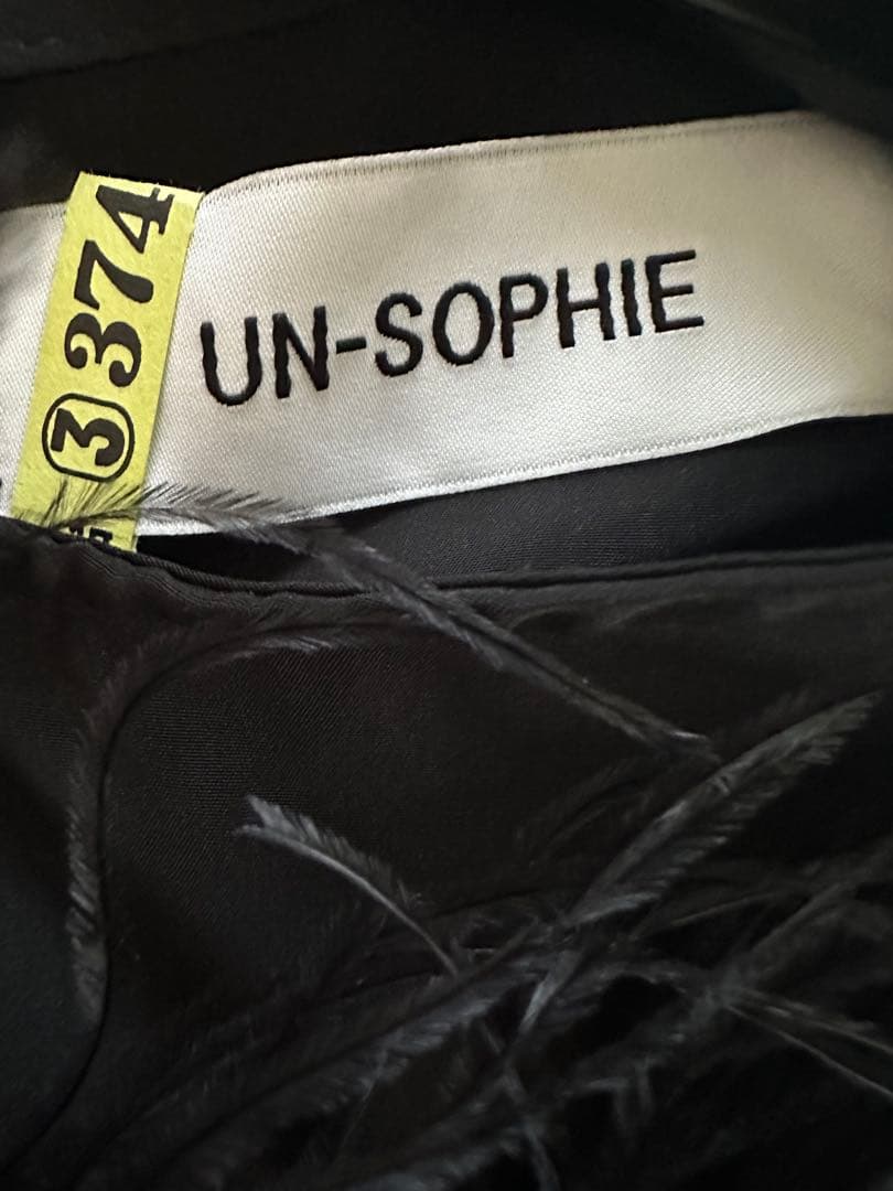 フェラガモ　ミンク ヴァラリボン フラットシューズ　サイズ5 黒　ブラウス