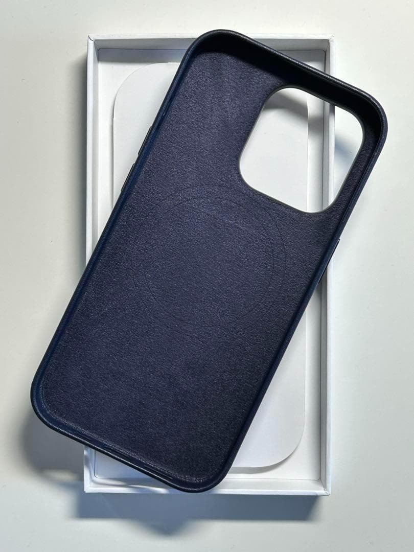 【新品】純正 iPhone 14 Pro レザーケース・インク①