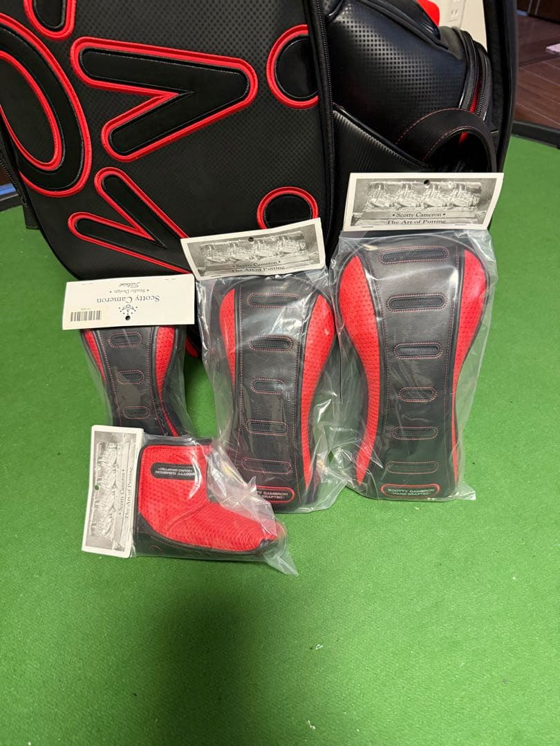 SCOTTY CAMERON キャディバッグ 黒/赤　限定品　お値下げしました‼️