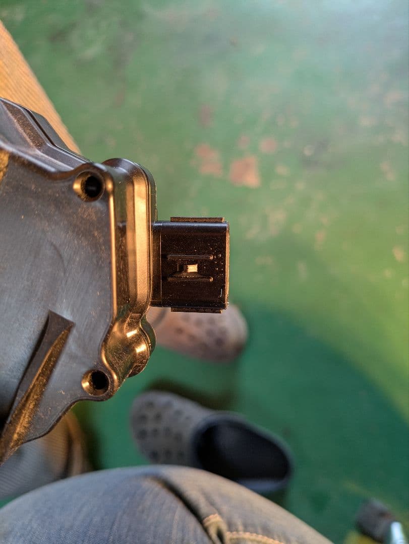 プリウスPHVGRスポーツ 純正アクセルペダル＆アルミブレーキペダルパット2点