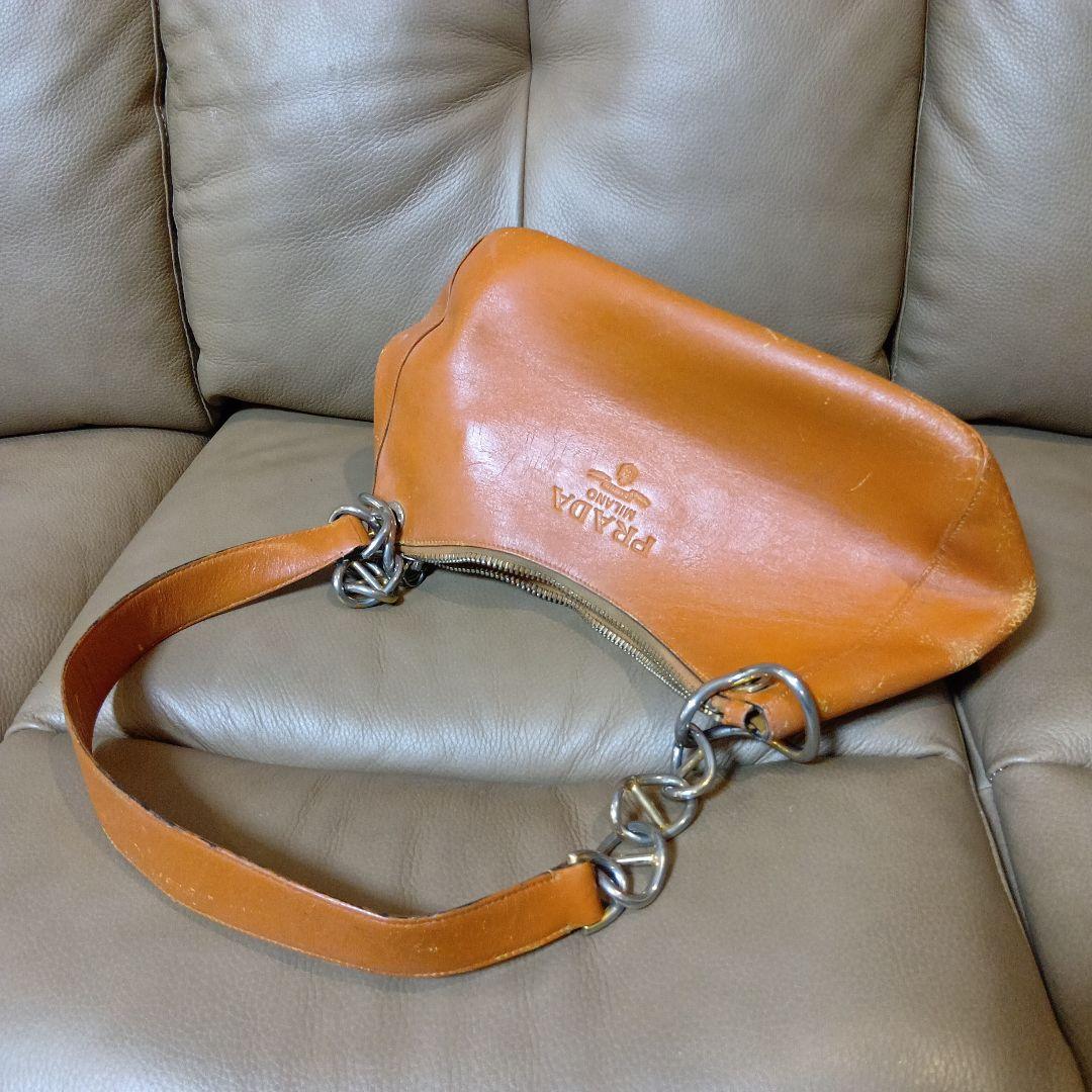 PRADA　プラダ　レザー　チェーン　ショルダーバッグ