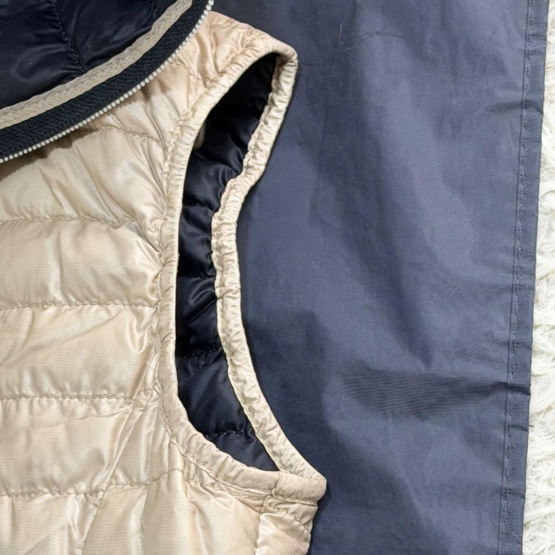 16420✨デュベティカ 42 L ダウンベスト Dロゴ フード ホワイト