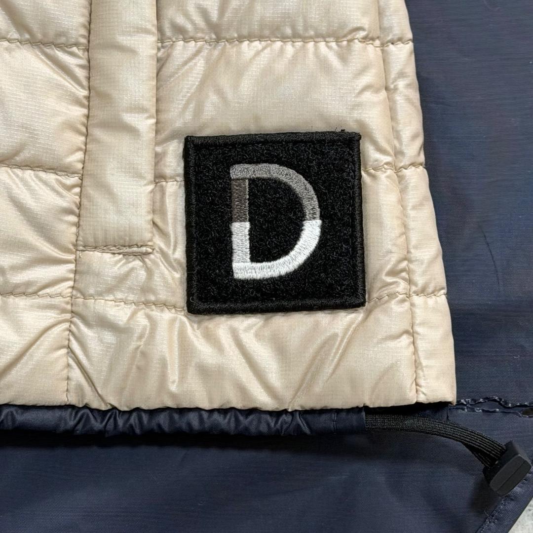 16420✨デュベティカ 42 L ダウンベスト Dロゴ フード ホワイト