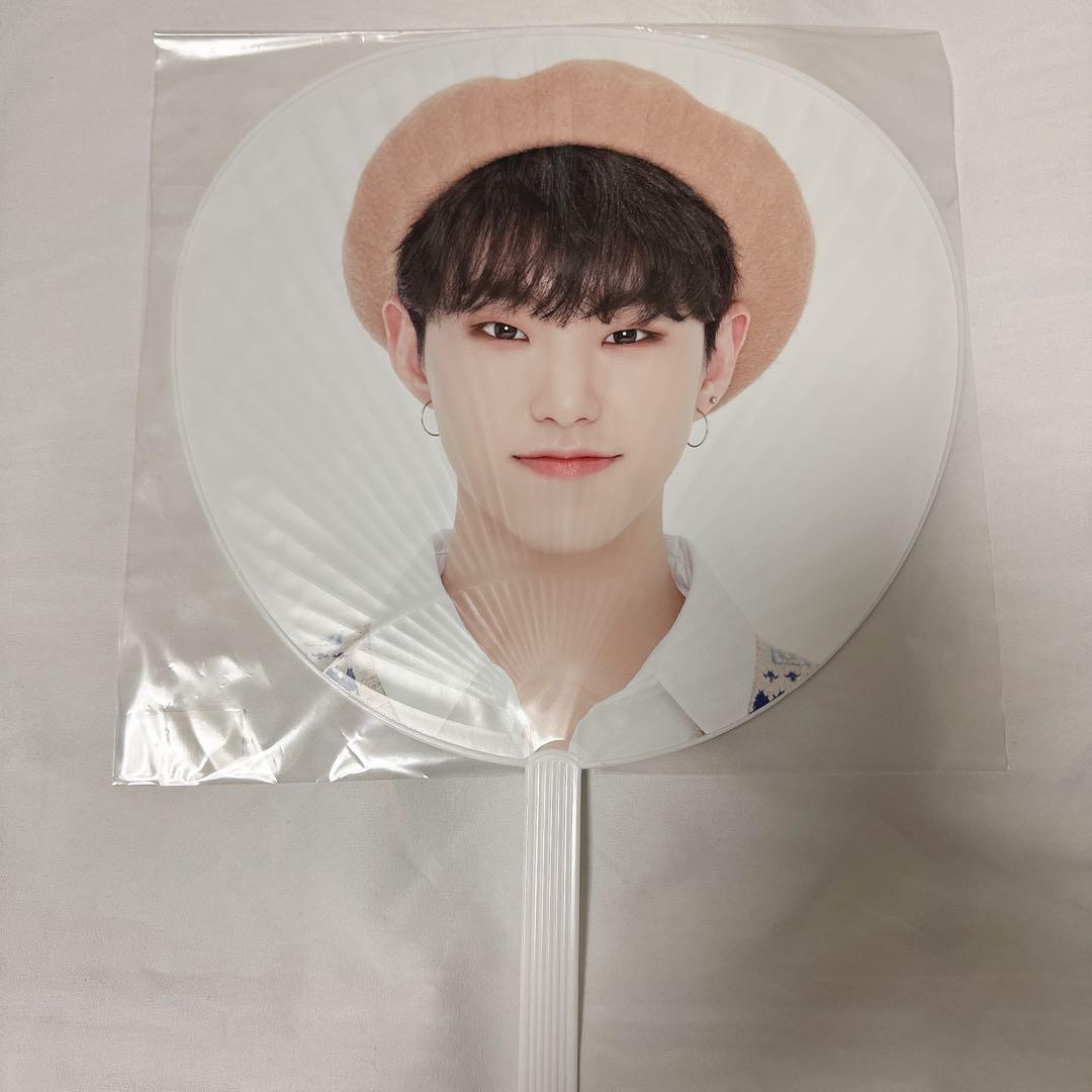 seventeen うちわ ホシ