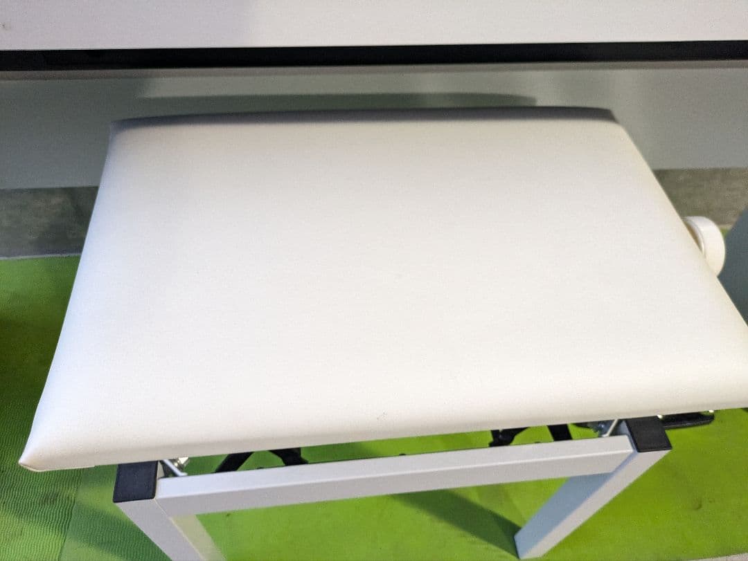 超美品 KORG 88鍵盤 電子ピアノLP-180 椅子セット