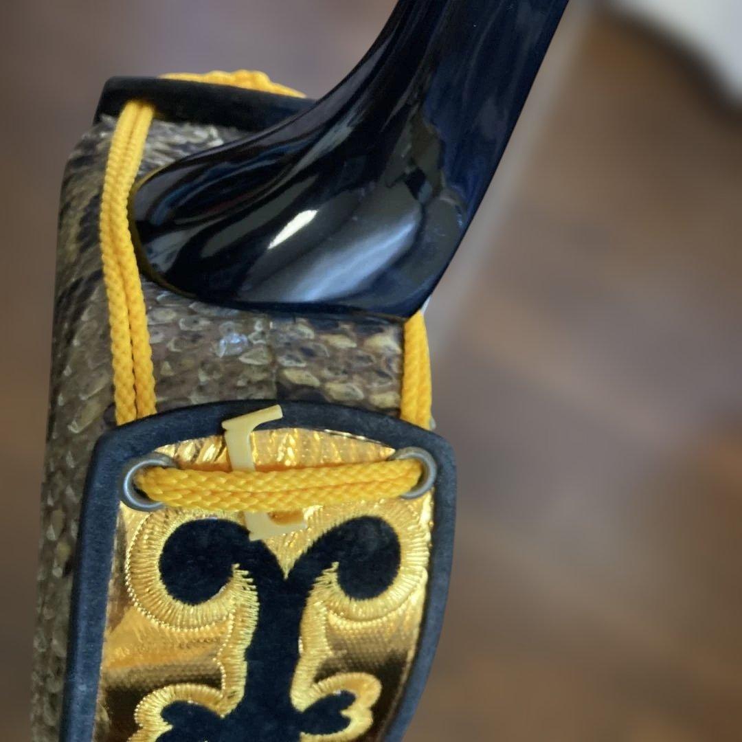 蛇皮強化張り三線本体