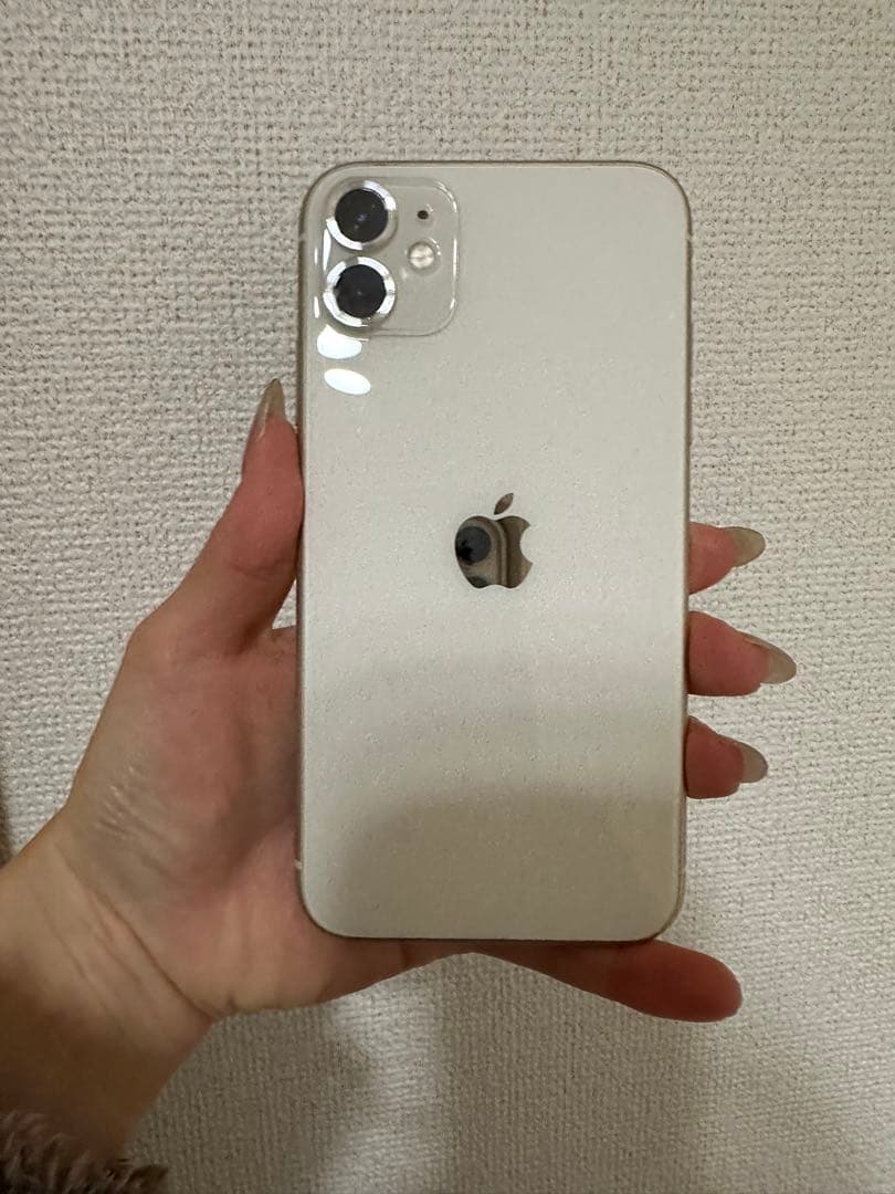 iPhone11 本体 simフリー ホワイト