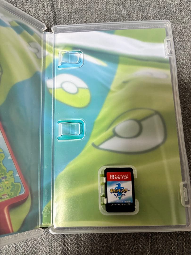 Switchライト　本体＋ポケモンソード＋モンハンライズ　セット売り