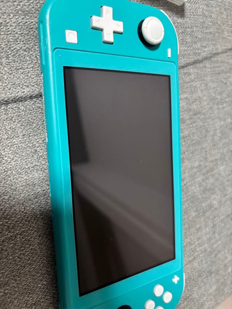 Switchライト　本体＋ポケモンソード＋モンハンライズ　セット売り