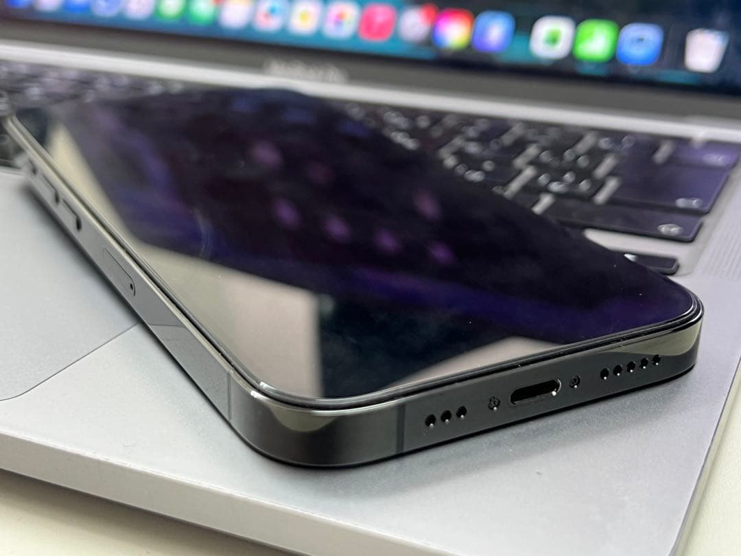 美品 iPhone 14 Pro 256GB simフリー